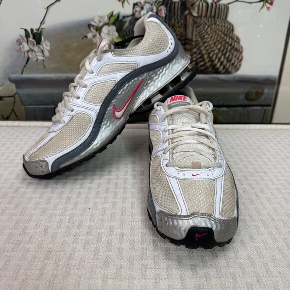 Nike Reax Run 5 Womens Size 10 Beige White Gray & Pink Running Shoes - Picture 3 of 8
